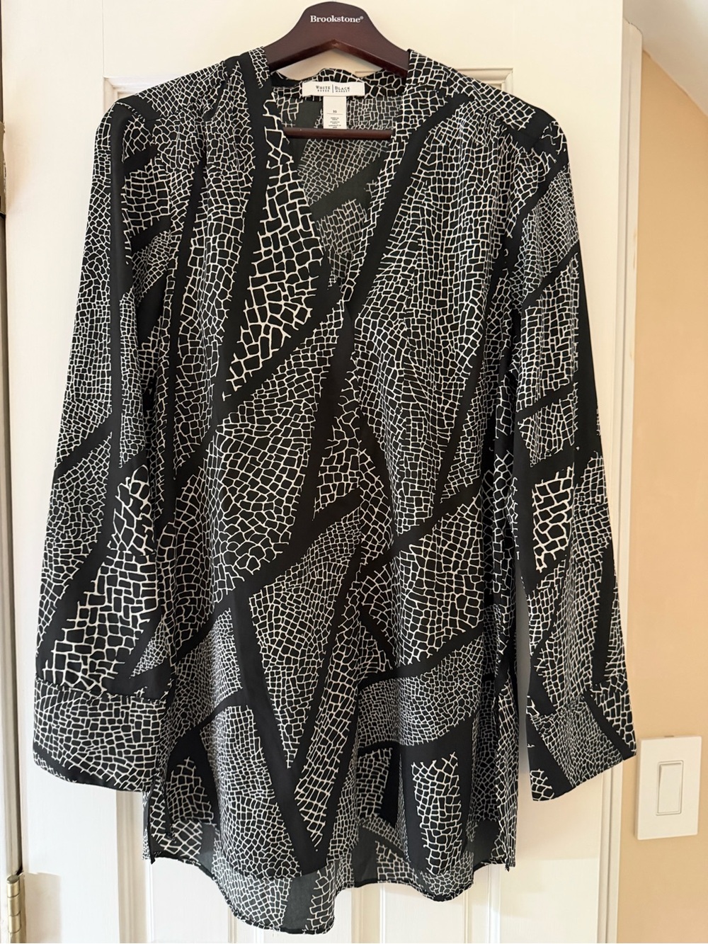 WHBM Black and White Abstract Print Blouse